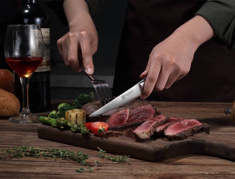 The Hero of the Dinner Table: Why a Good Steak Knife Matters